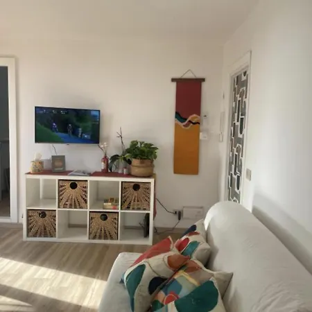 Casetta Sole, Superattico Con Terrazzo Vicino San Pietro, New